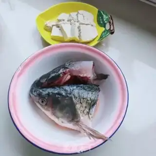 Make Fish tofu soup step 1