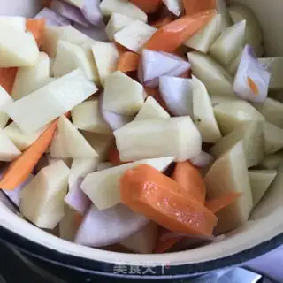 Make Three-juice chicken fin shrimp pan step 6