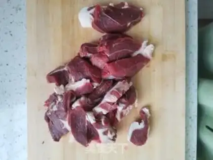 Make Scorch lamb soup step 1