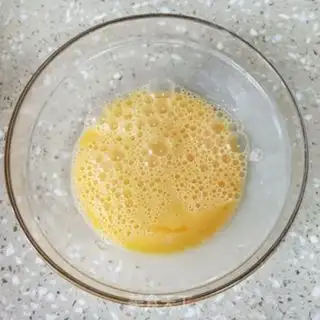 Make Squeeze eggs step 2