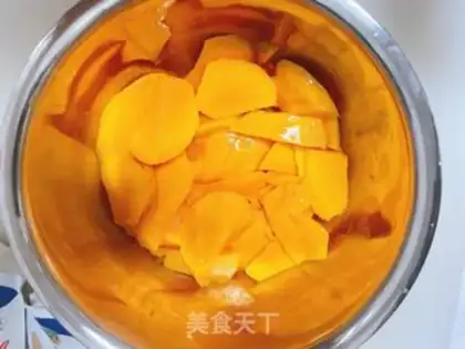 Make Mango yogurt step 1