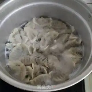 Make Big, thin, live dumplings step 12
