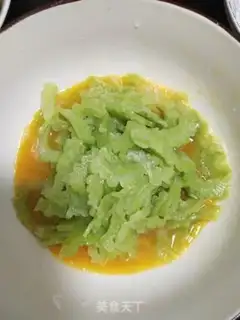 Make Scrambled eggs step 3
