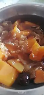 Make The papaya silver ear soup step 3
