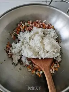 Make Cheese sausage fried rice step 5