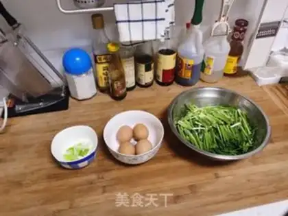 Make Scrambled eggs step 0