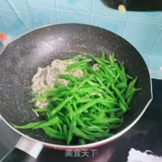 Make Spam eggs with beans step 11
