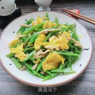 Make Spam eggs with beans step 16