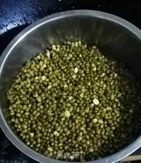 Make Green bean cake step 1