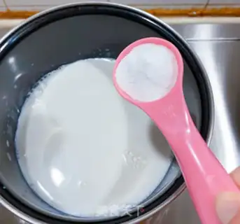 Make Mango pudding step 1