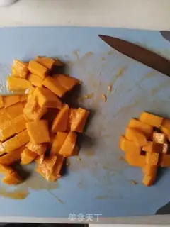 Make Coconut mango little circle step 4