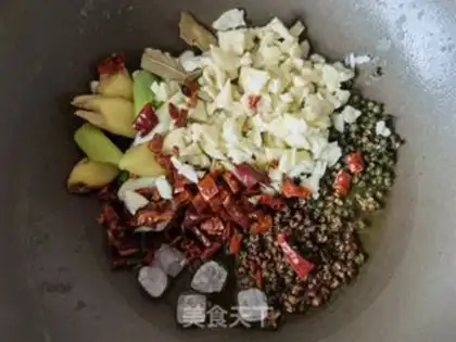 Make Celery onion fried lobster tail step 3