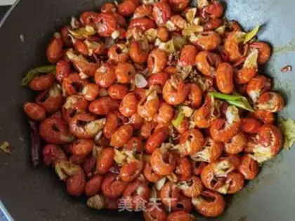 Make Celery onion fried lobster tail step 8