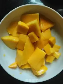Make Mango yogurt step 0