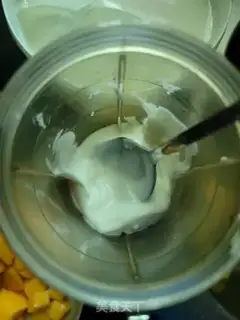 Make Mango yogurt step 2