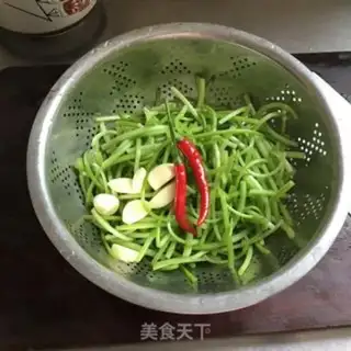 Make Garlic and sweet potatoes step 0