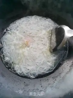 Make Eggs and rice powder step 2