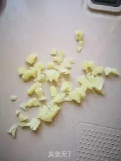 Make Garlic cabbage step 1