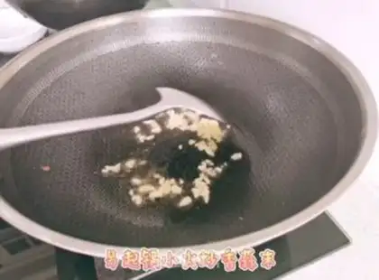 Make Tomato eggs step 3