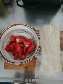 Make Tomato noodles step 0