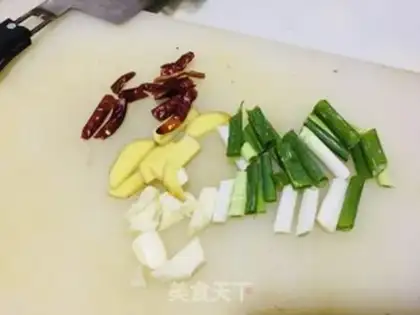 Make Bean petals step 0
