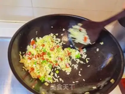 Make Gold egg fried rice step 10