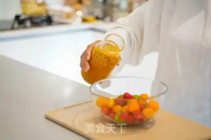 Make Pistachio plum and tomato step 4