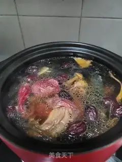 Make Roast chicken and seven fungus mushroom soup step 7