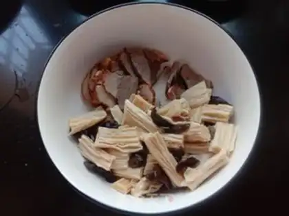 Make The halogen gravy step 3