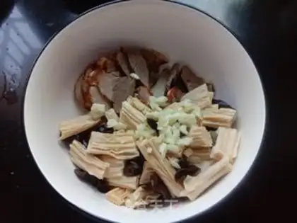 Make The halogen gravy step 4