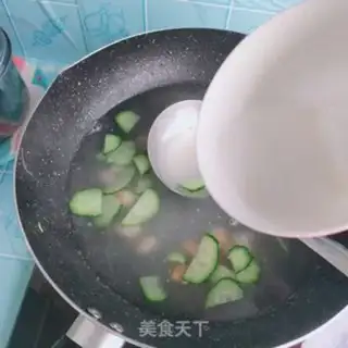 Make cucumber pickles and omelet soup step 4