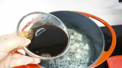 Make The soy sauce boils the fish step 3