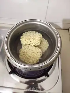 Make Sour noodles step 1