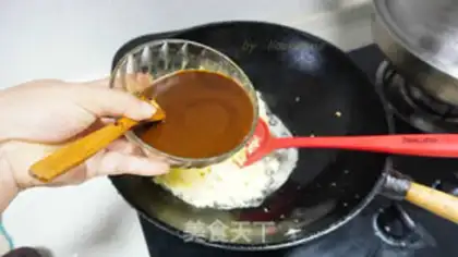 Make Egg sauce noodles step 5