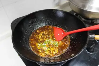 Make Egg sauce noodles step 6