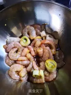 Make A souffled shrimp step 2