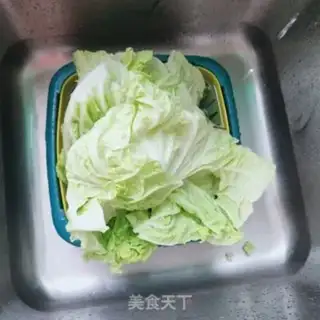 Make Pork cabbage noodles step 0