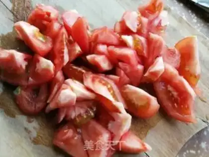 Make Tomato eggs for noodles step 1