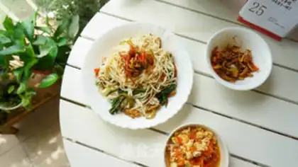 Make Hot pepper sauce noodles step 6