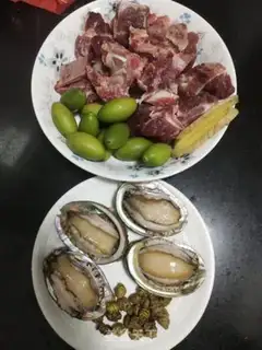 Make Olive abalone steak soup step 0