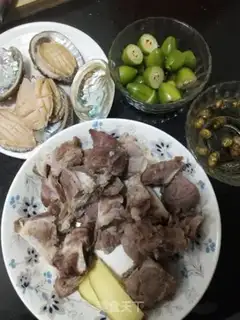 Make Olive abalone steak soup step 1