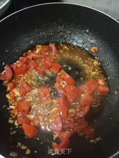 Make Tomato fat, oxen, pine mushroom soup step 3