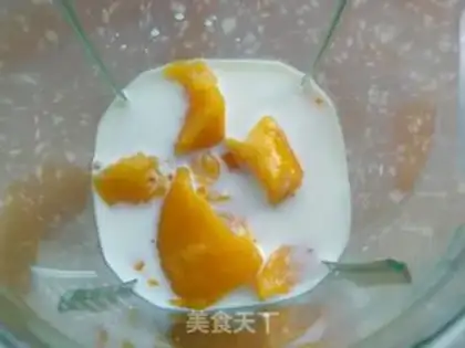 Make Mango pumpkin milkshake step 2