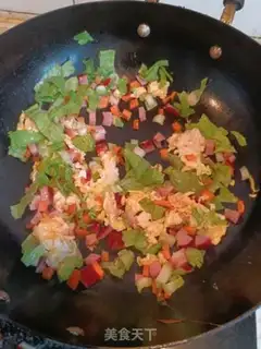 Make Red intestinal fried rice step 2