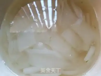 Make Chicken soup with carrots step 1