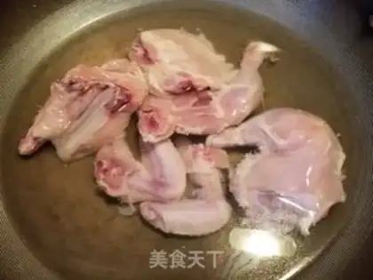 Make Chicken soup with carrots step 3