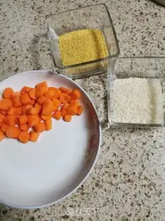 Make Carrot rice paste step 0