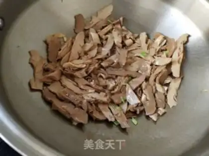 Make Vegetable spring rolls step 3