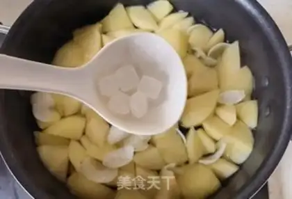 Make Apple lilies step 7