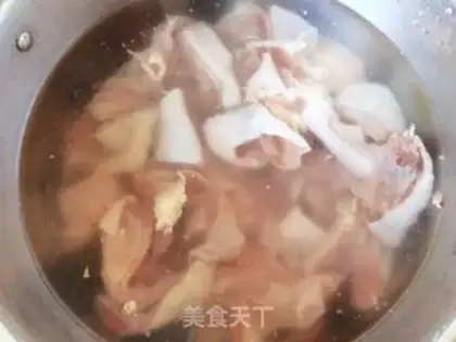 Make Onion potato stew turkey step 1